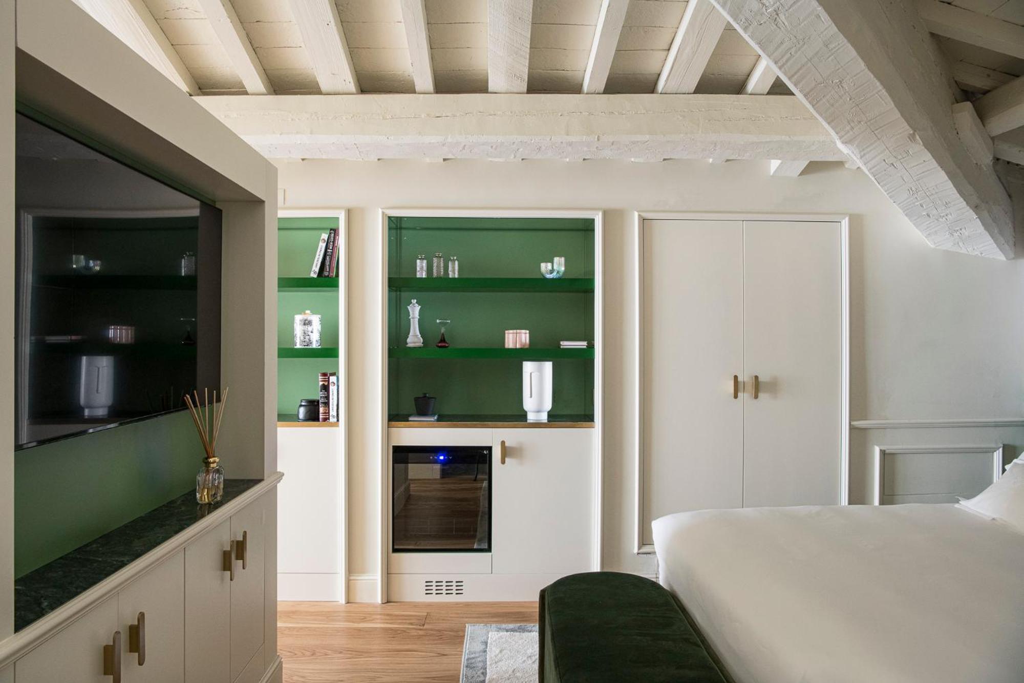 Hotel La Gemma Florence Exterior photo The interior of a flat at the top of the building