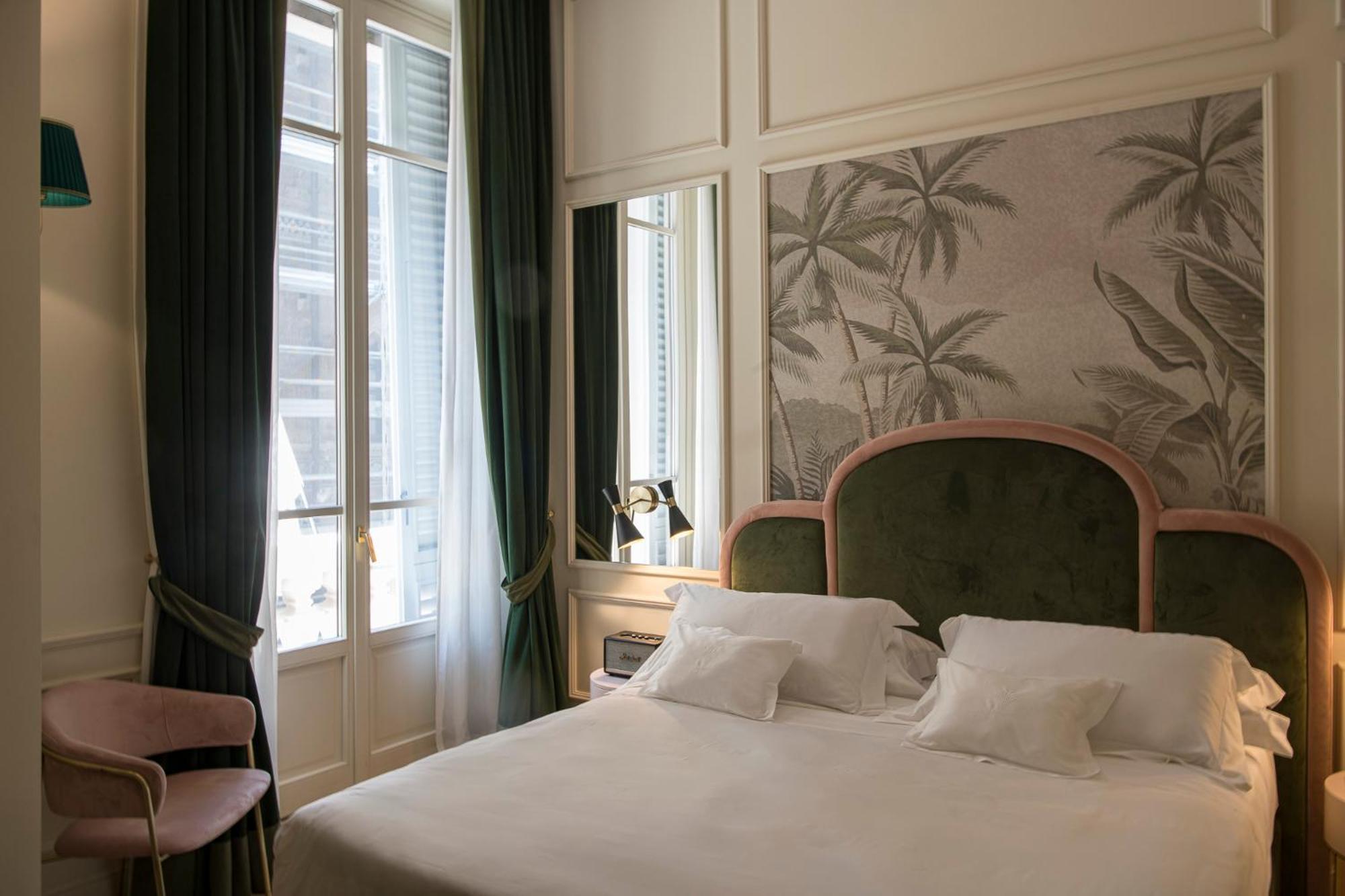 Hotel La Gemma Florence Exterior photo A room at the hotel